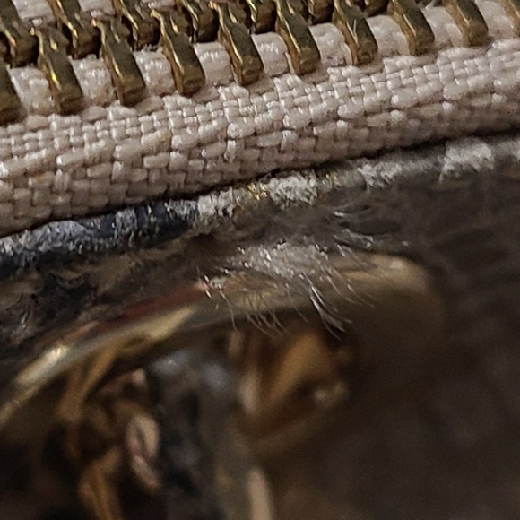 DKNY metallic snake print small handbag - Picture 4 of 4